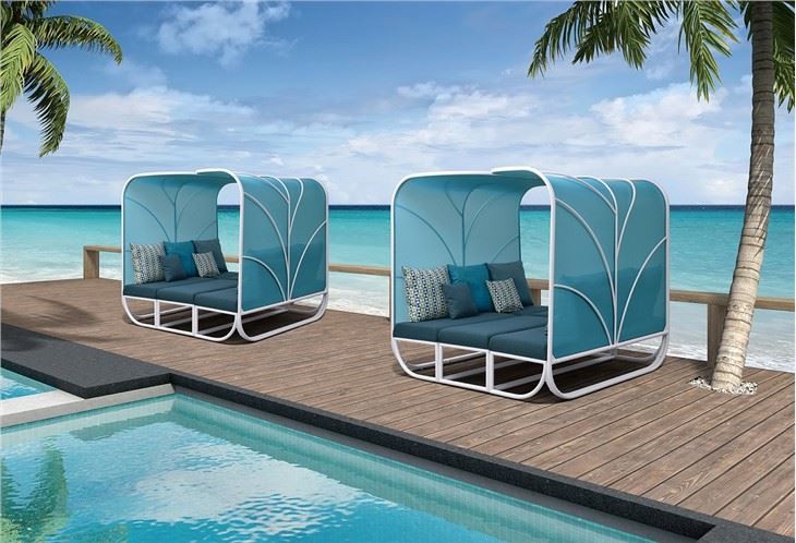 Swimming Pool Resin Chaise Lounge Blue